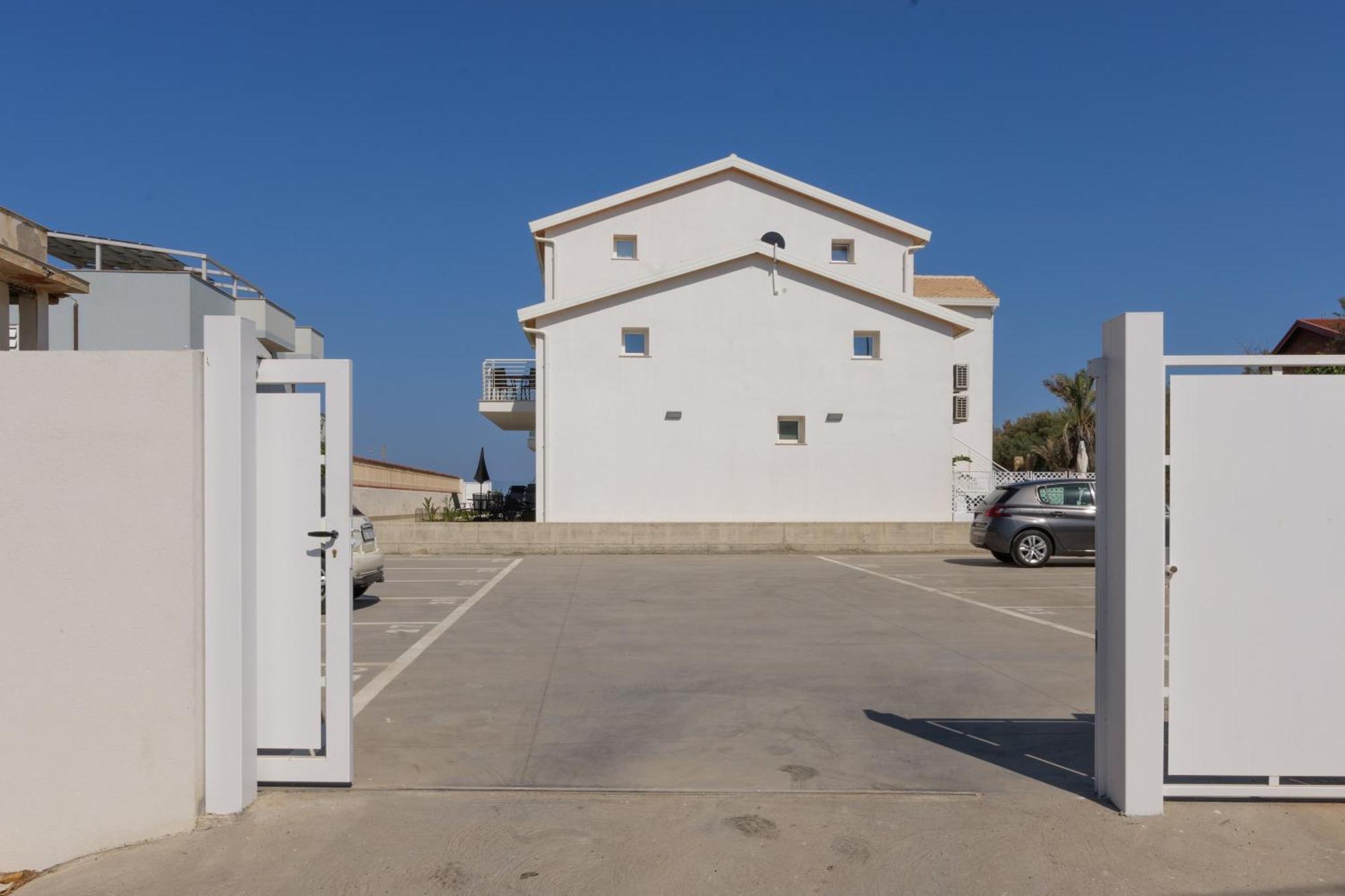 Astro Apartments With Direct Access On The Sea Of Noto Heritage Of Unesco 외부 사진